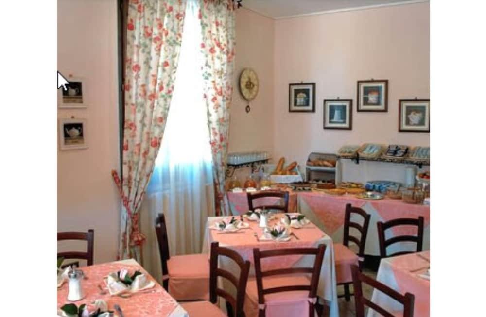 Villa Raffaello Park Hotel Assisi Esterno foto