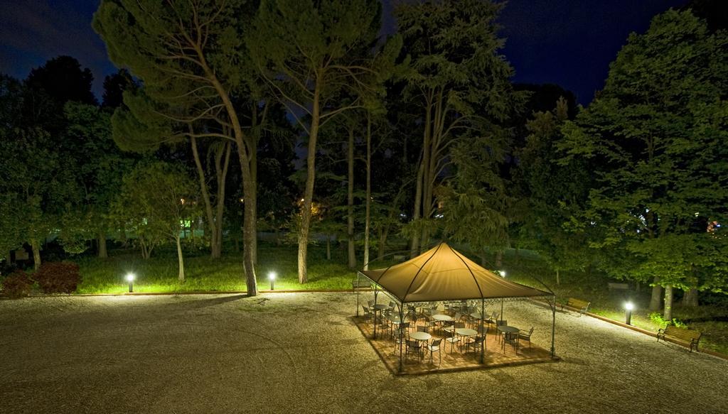 Villa Raffaello Park Hotel Assisi Esterno foto